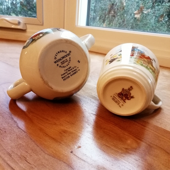 Vintage Bone China Peter Rabbit Cups, Set of Two - Picture 3 of 9